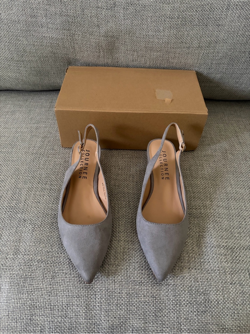 Journee Sylvia Pump, Size 6, Grey